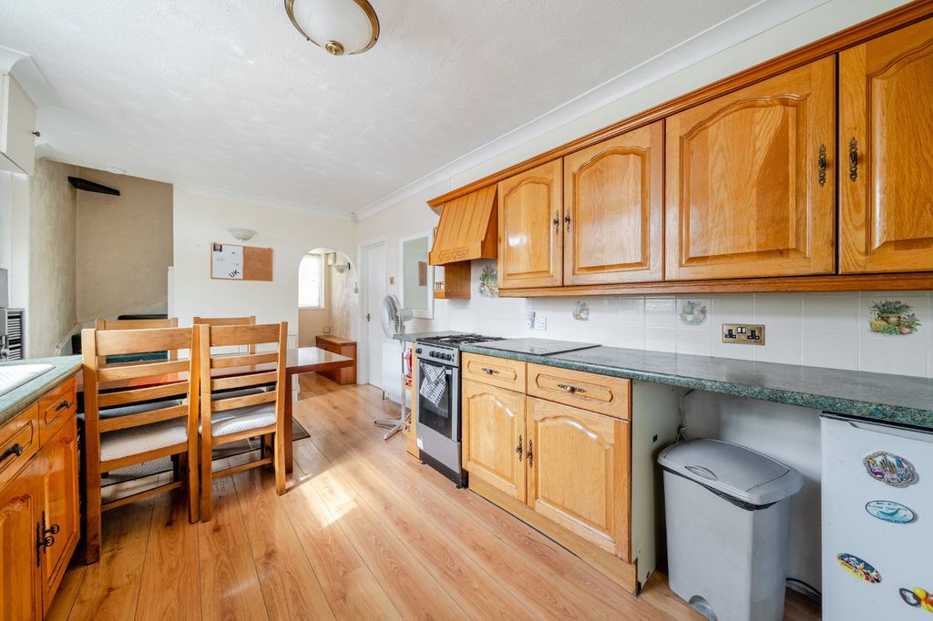 Property photo 2 of 11 Picture No. 03