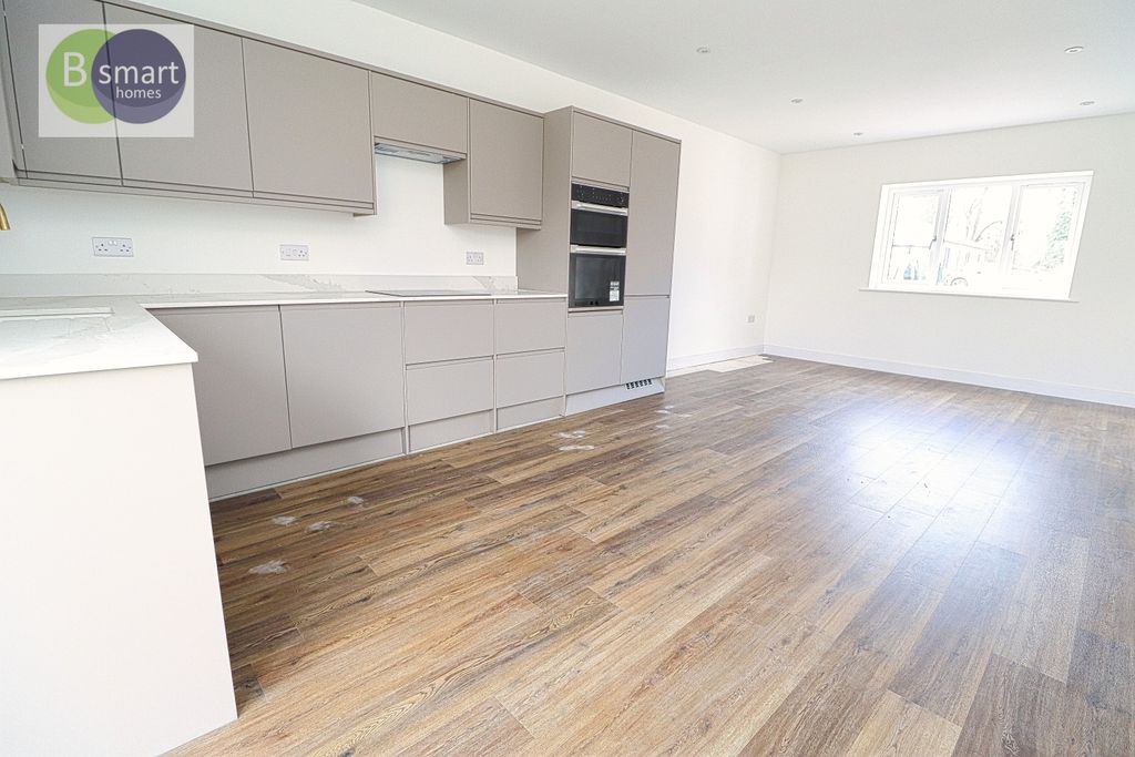 Property photo 2 of 16 Img_2474