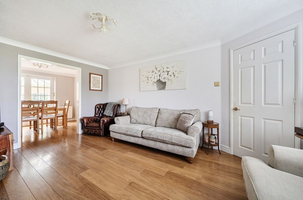 Property photo 3 of 29 1469099-18-6A200E...