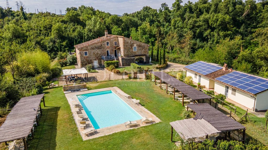Property photo 1 of 60 Prestigious Estate With Pool, Large Grounds, And Independent Dwellings