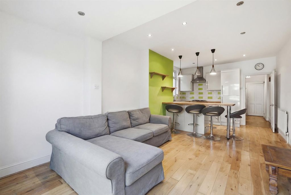 Property photo 3 of 15