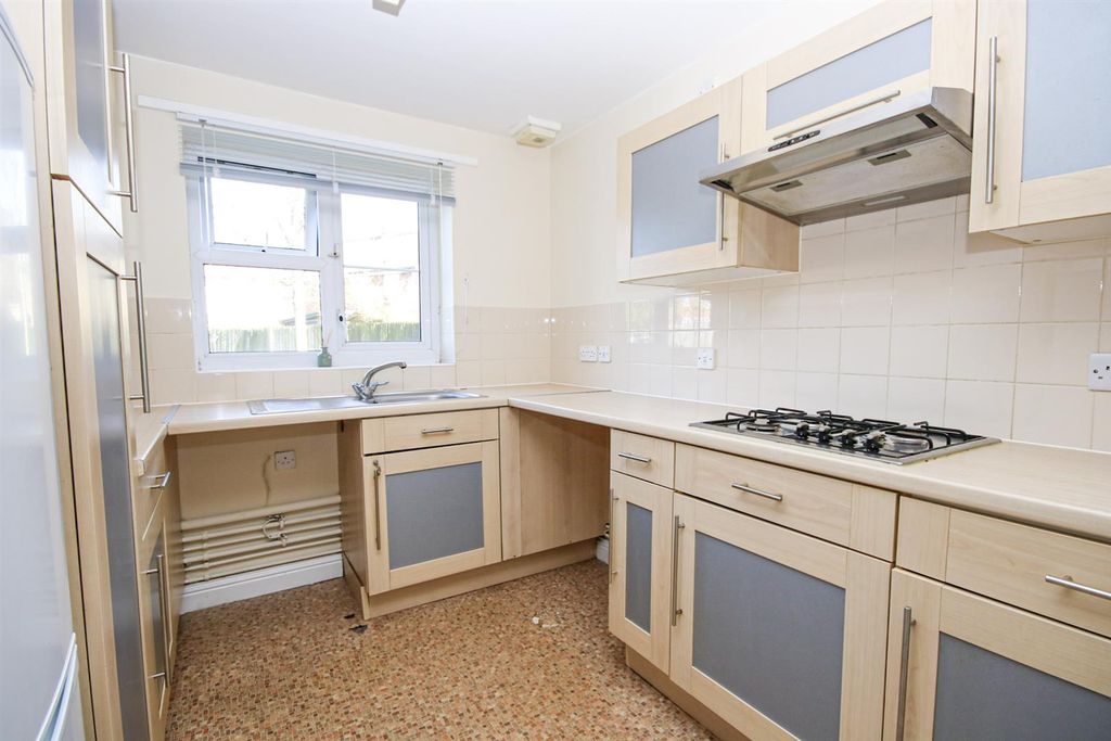 Property photo 3 of 11 7-Img_8780.Jpg