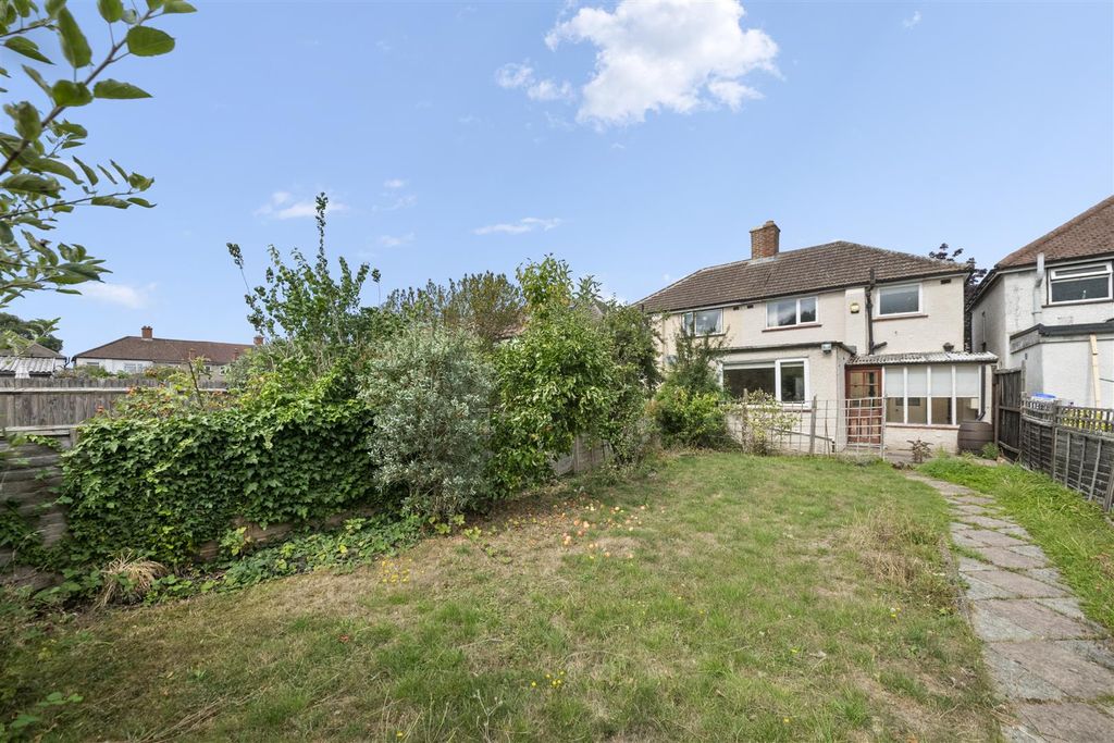 Property photo 3 of 13