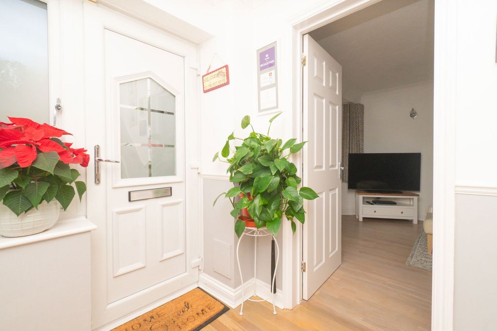 Property photo 3 of 26