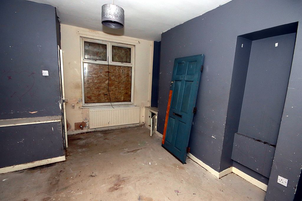 Property photo 2 of 8