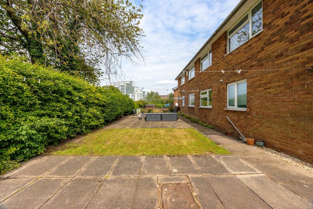 Property photo 2 of 16
