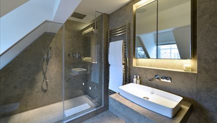 Property photo 2 of 20 Gallery