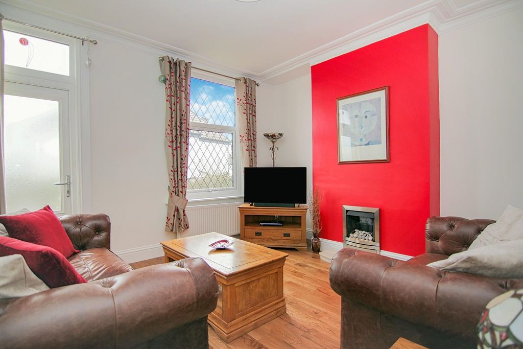 Property photo 2 of 15 Living Room