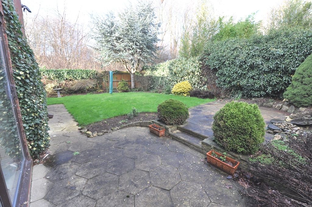 Property photo 2 of 6 Garden