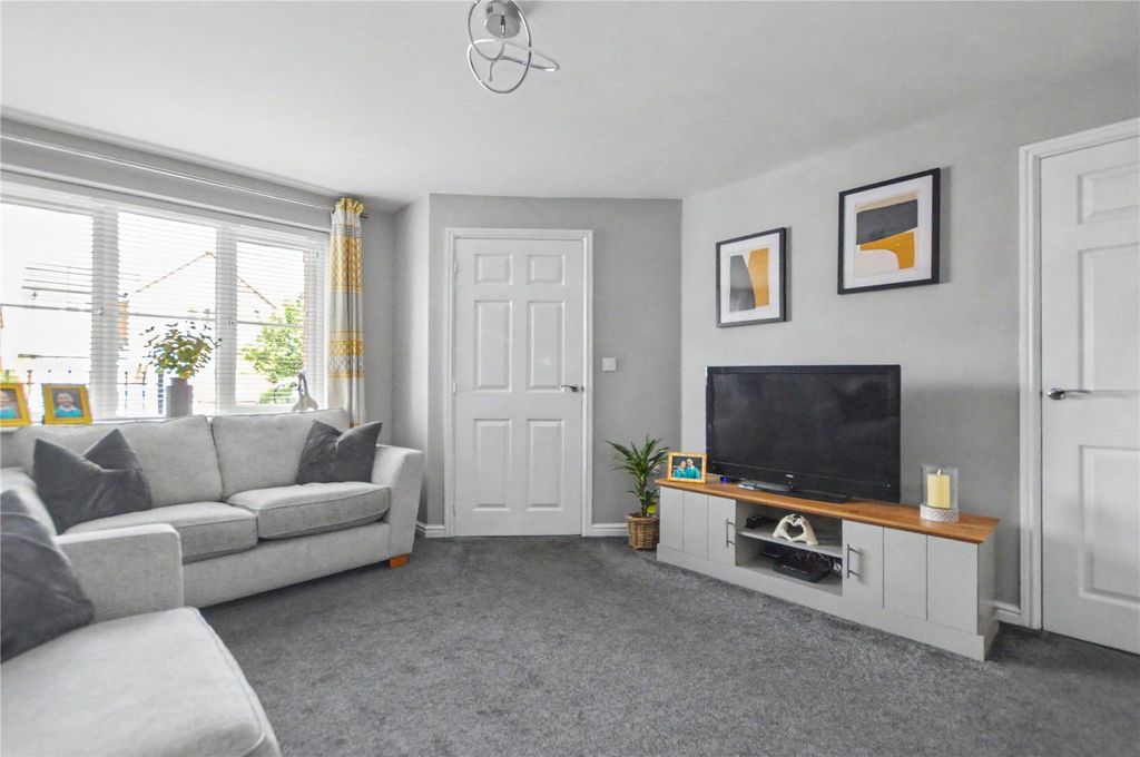 Property photo 2 of 21 Picture No. 22