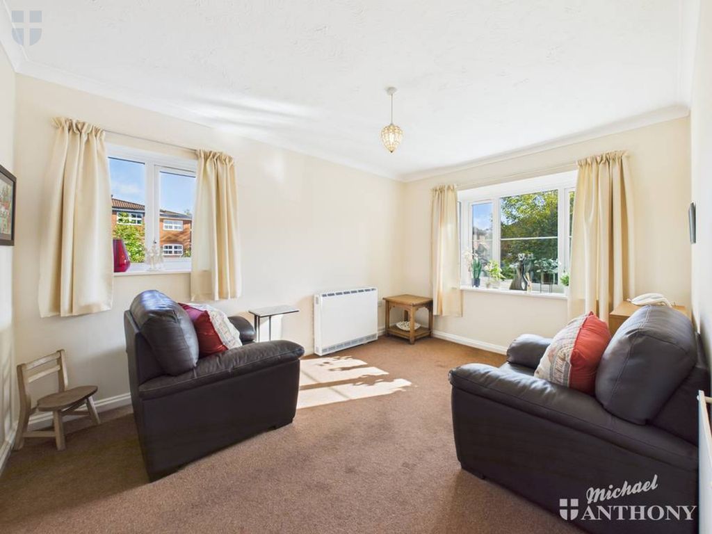 Property photo 2 of 8 Cam03852G0-Pr0462-Still004-Thumbnail-H750-70