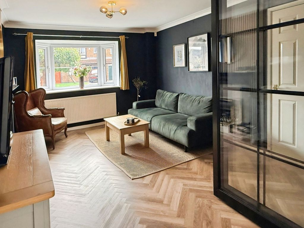 Property photo 3 of 33