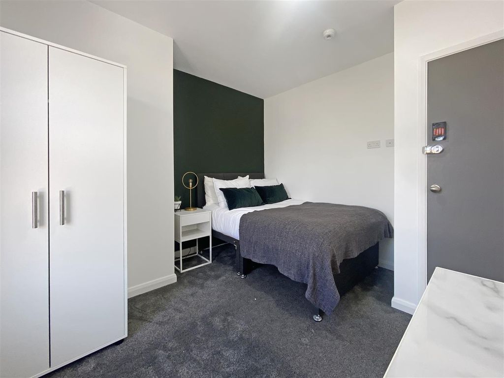 Property photo 1 of 13 F63d105cd1Cf27730Ffa9d3Ca2d11909B0Cf067E.Jpg