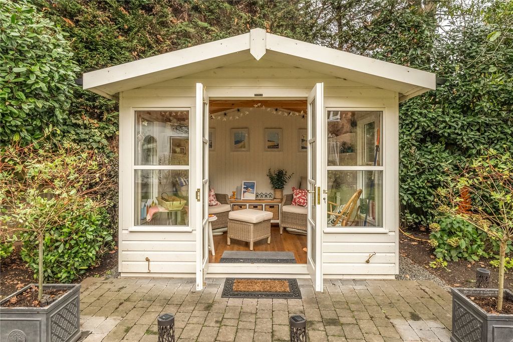 Property photo 3 of 25 Picture No. 29