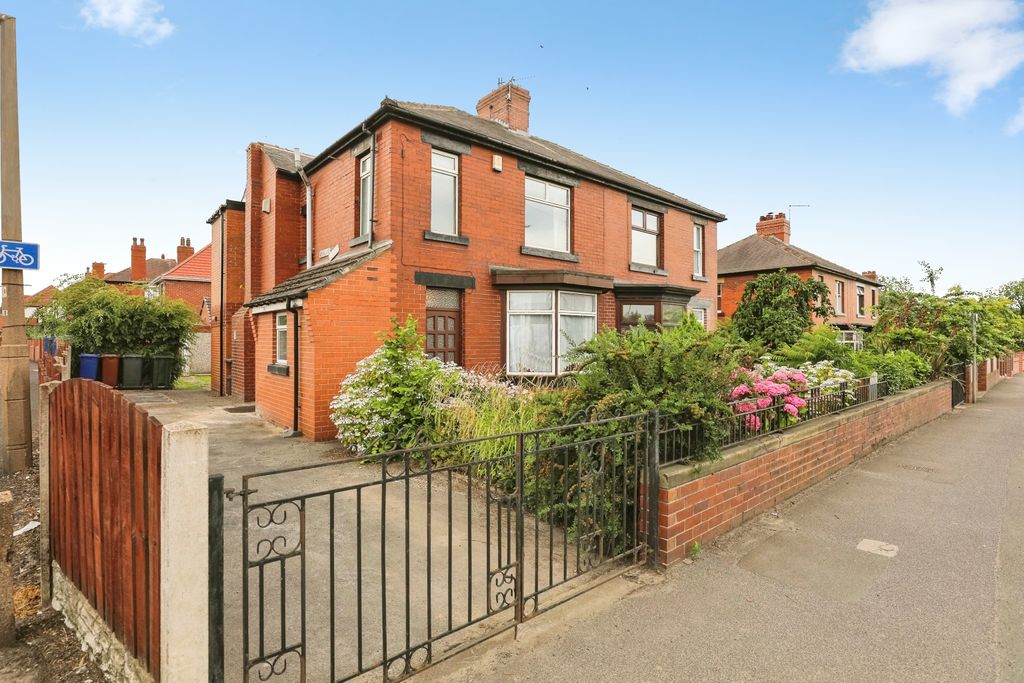 Property photo 1 of 18