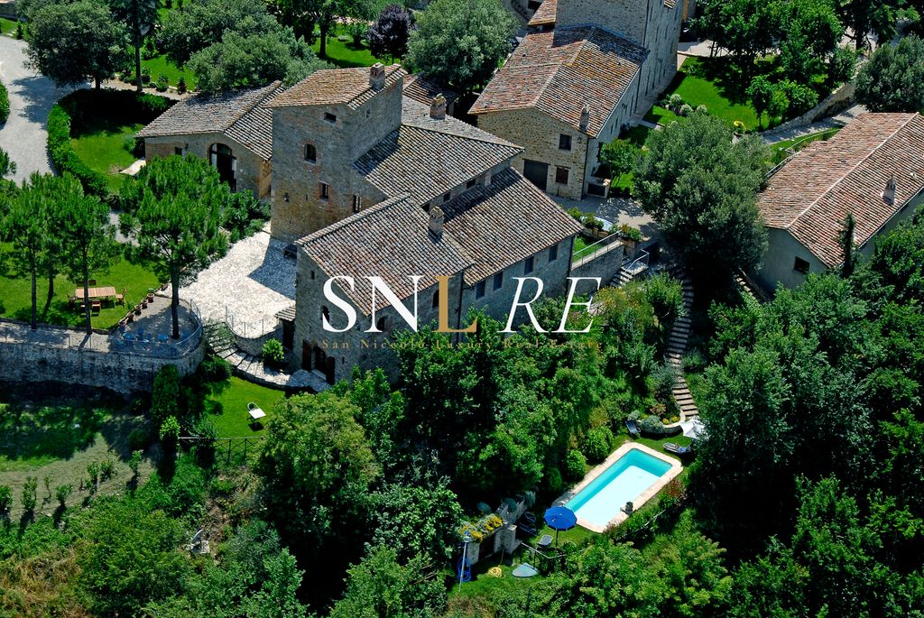 Property photo 1 of 25