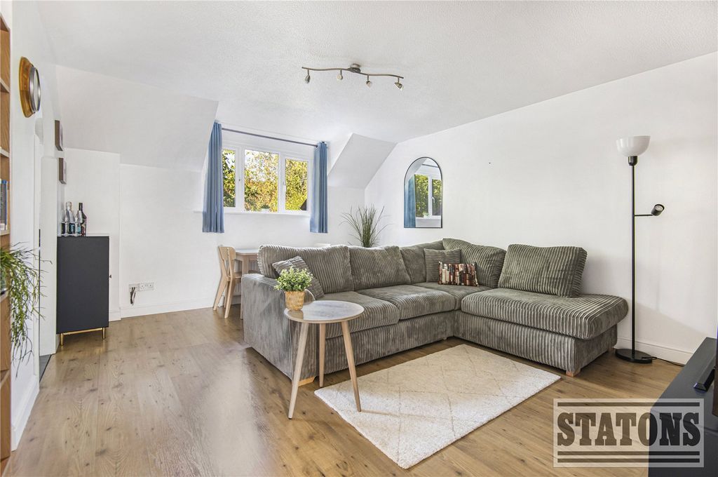 Property photo 2 of 10 Picture No. 03