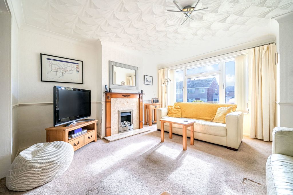 Property photo 3 of 22