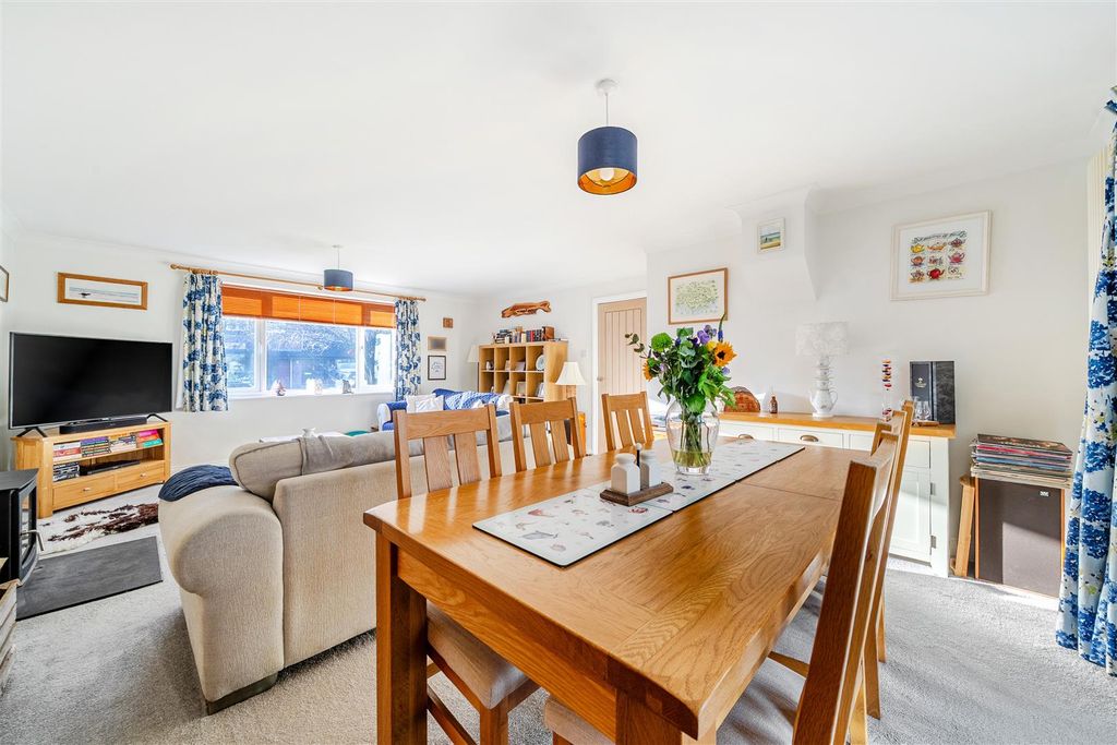 Property photo 3 of 22 Sitting / Dining Room