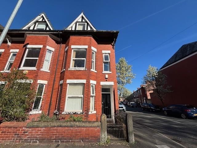 Property photo 1 of 17 External