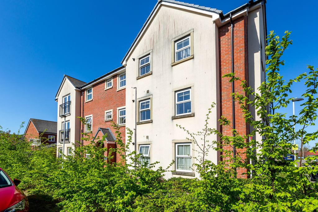 Property photo 2 of 18 5F8A6203