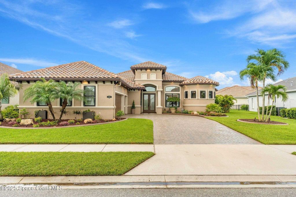 Property photo 1 of 31
