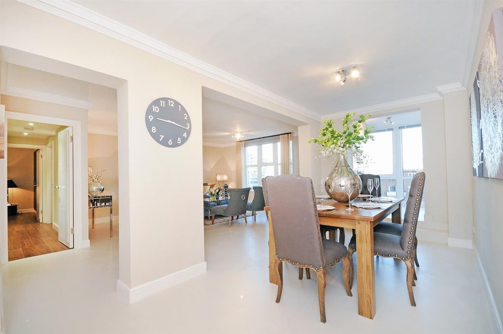 Property photo 2 of 7 Dining.Jpg
