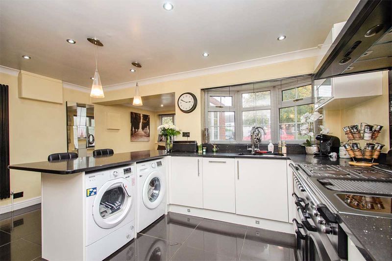 Property photo 3 of 23 Photo 14