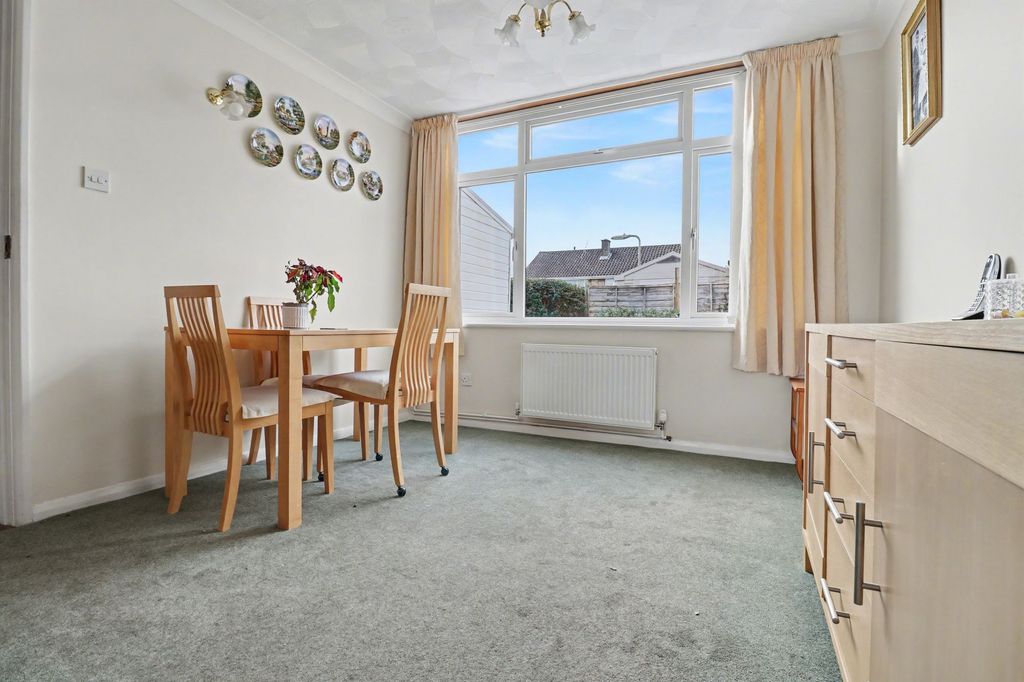 Property photo 3 of 13