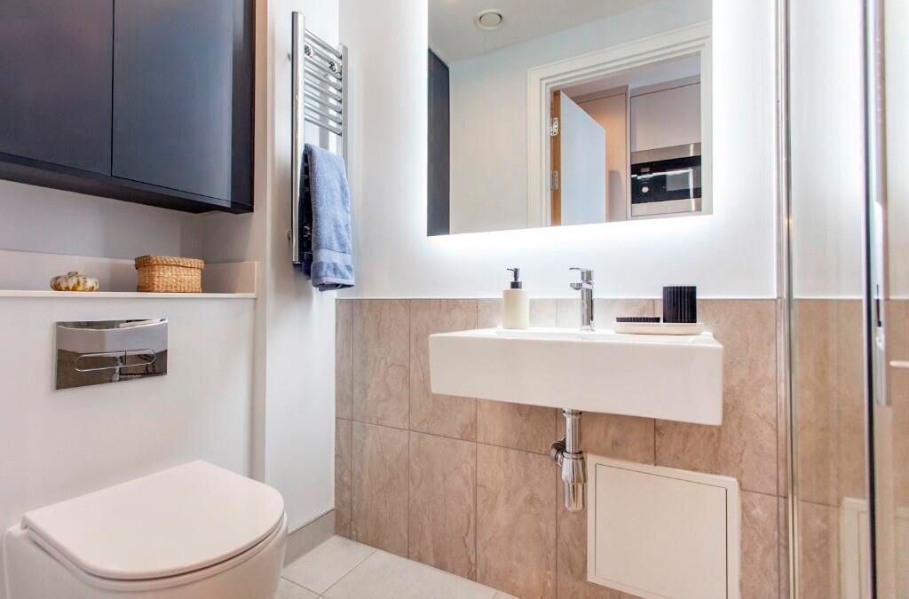 Property photo 3 of 9 Bedroom