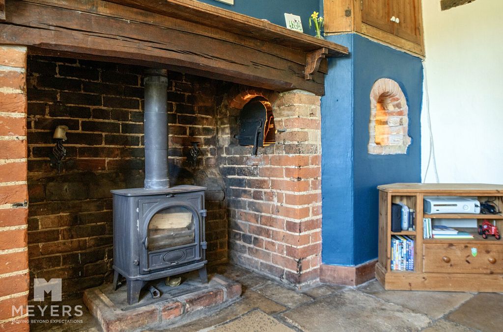 Property photo 3 of 13