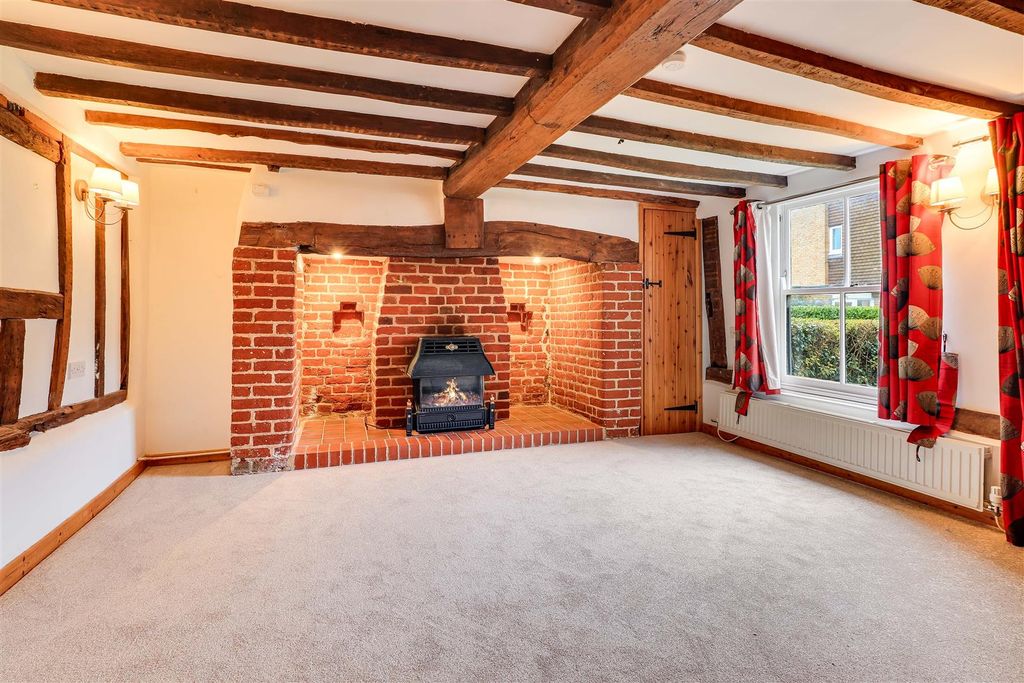 Property photo 2 of 17 Living Room