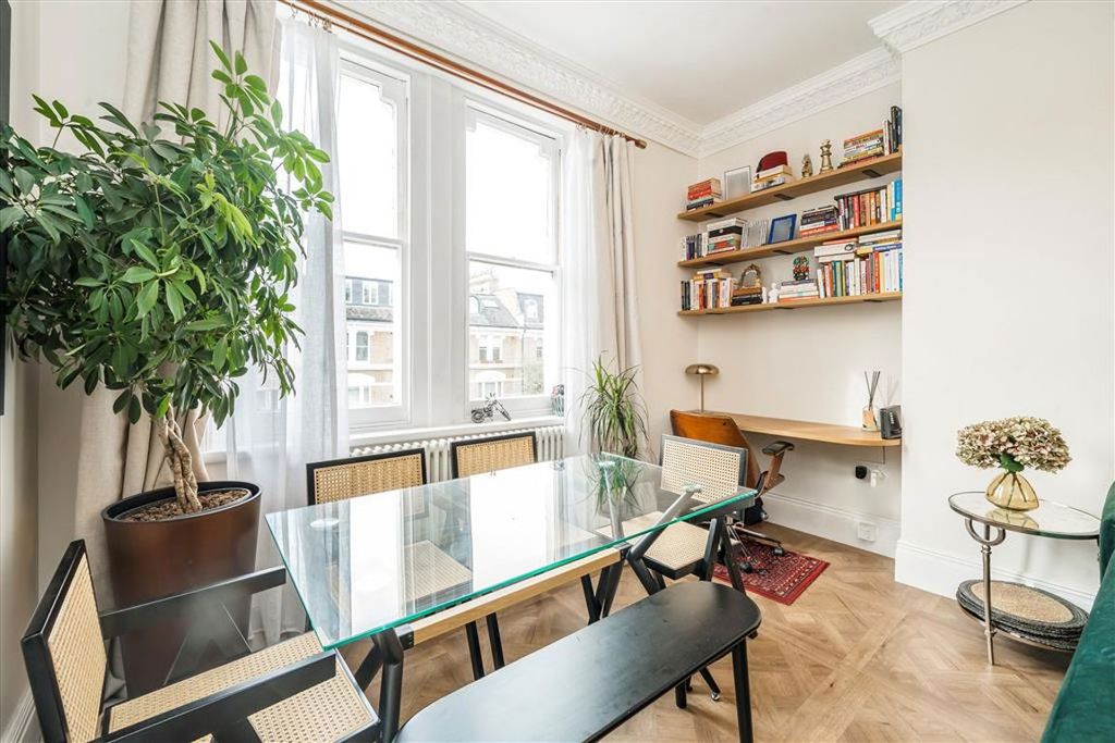 Property photo 2 of 6