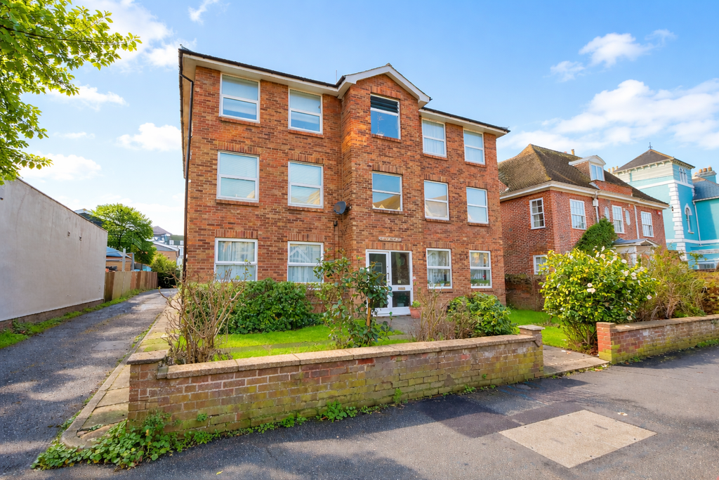 Property photo 1 of 8 Front External