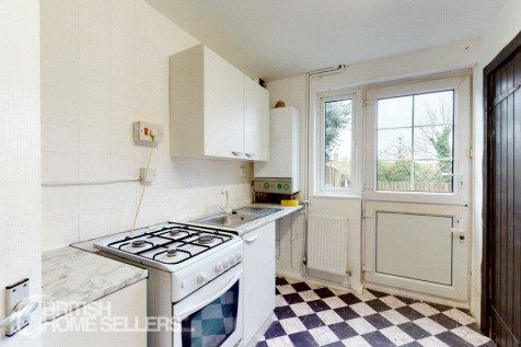 Property photo 2 of 18 Picture No. 27
