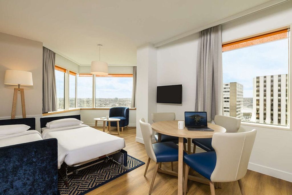 Property photo 2 of 9