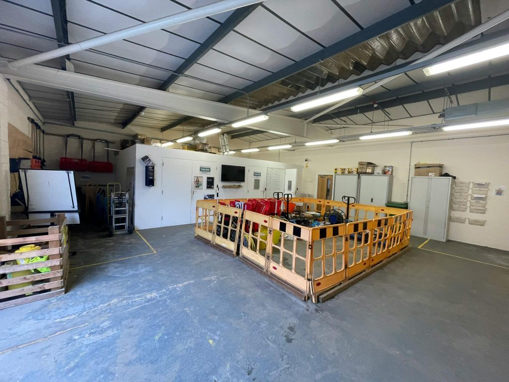 Property photo 2 of 8 Img_3935.Jpeg