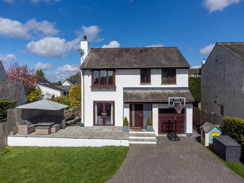 Property photo 1 of 35