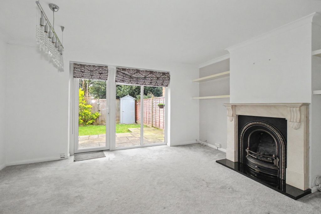 Property photo 2 of 7