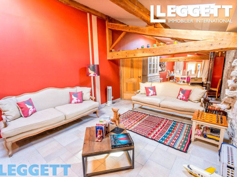 Property photo 3 of 10