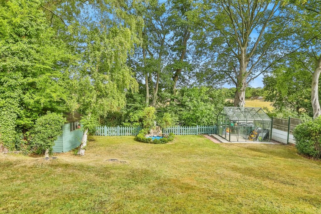 Property photo 3 of 24