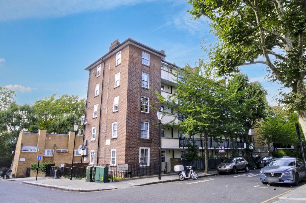 Property photo 2 of 19 Flat 1 Winterbourne House, Portland Road, London, W11 4Ls