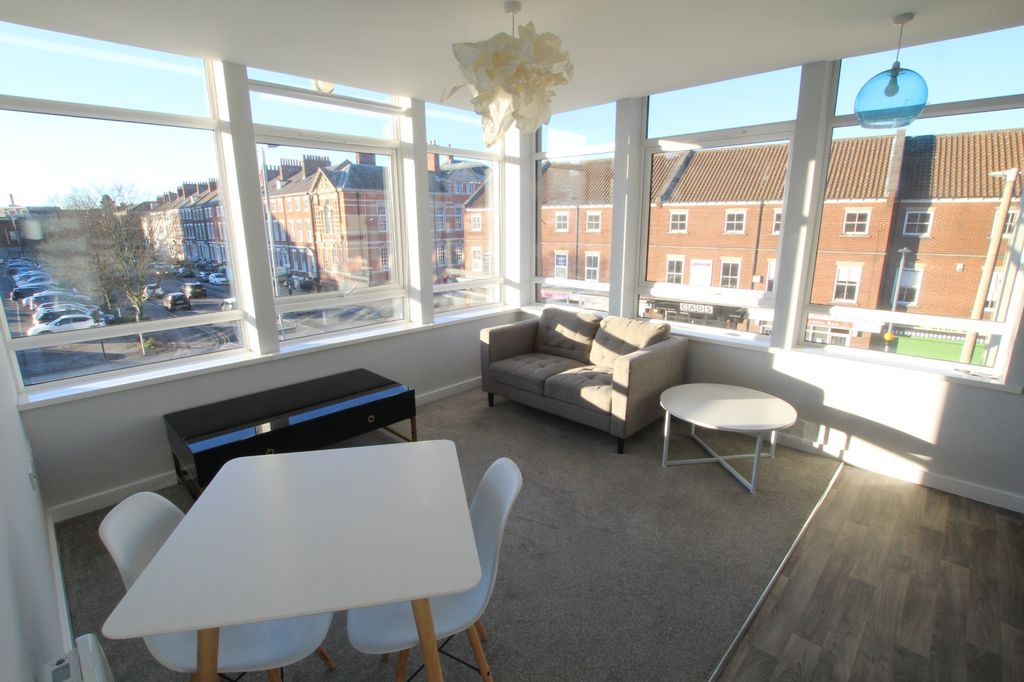 Property photo 2 of 5 Lounge