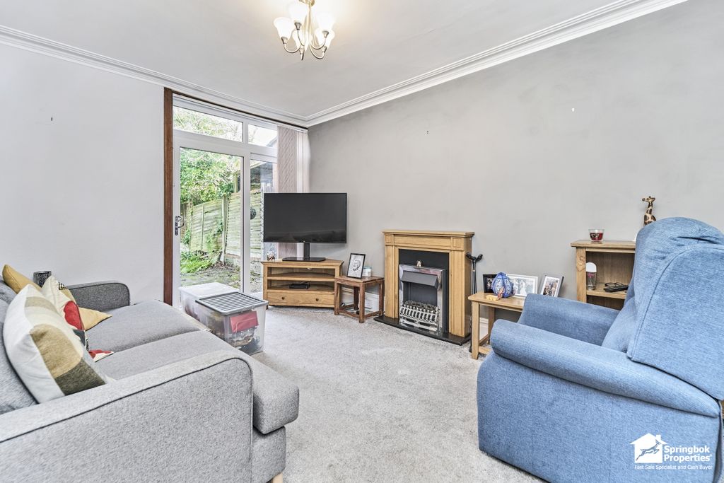 Property photo 2 of 18 1
