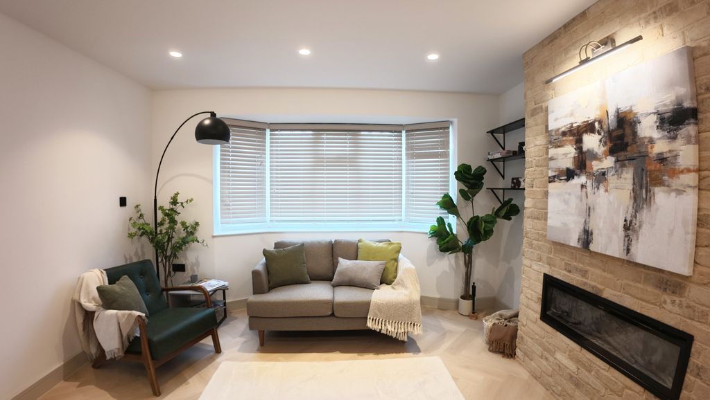 Property photo 2 of 22