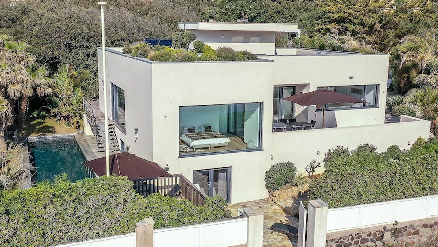 Property photo 3 of 31