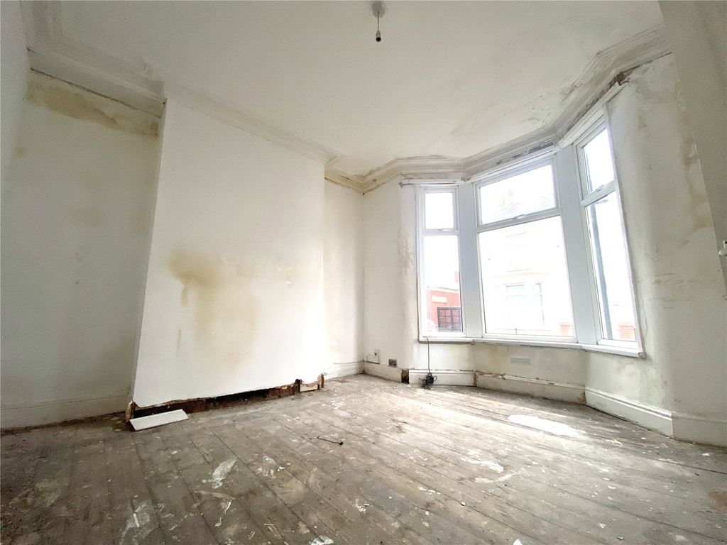 Property photo 2 of 15 Picture No. 02