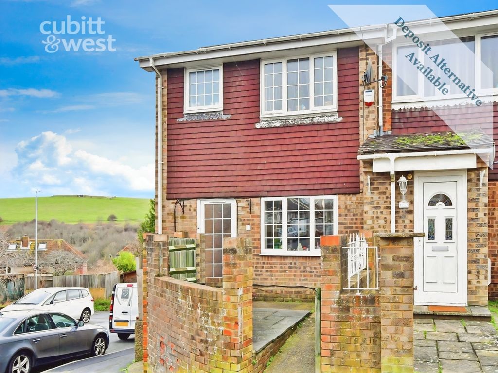 Property photo 3 of 11 External