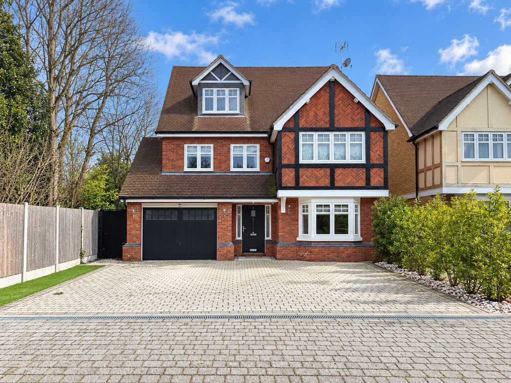 Property photo 1 of 33