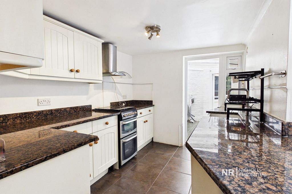 Property photo 2 of 13 Kitchen